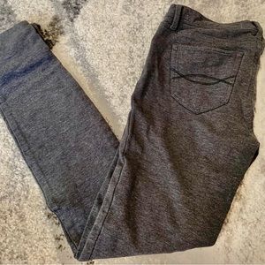 Abercrombie & Fitch Gray Skinny Pants/Leggings